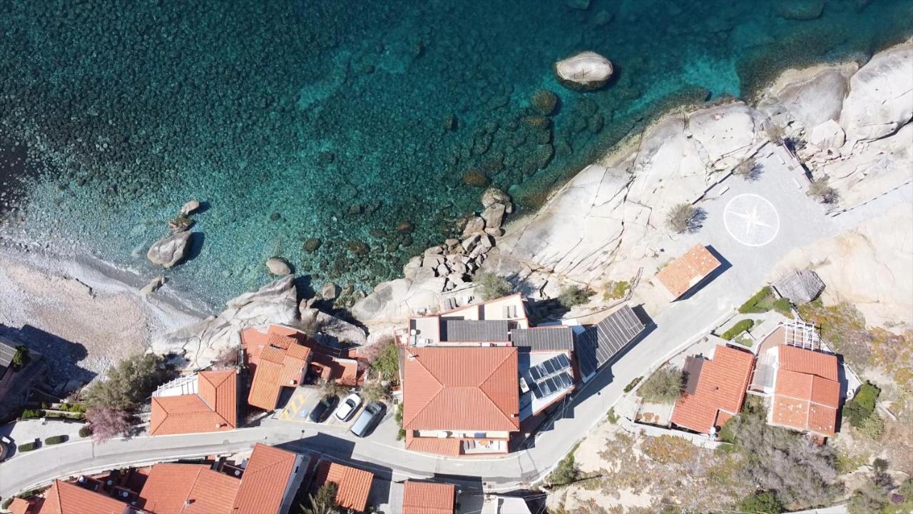 Appartamenti - Villa Mare Pomonte Buitenkant foto