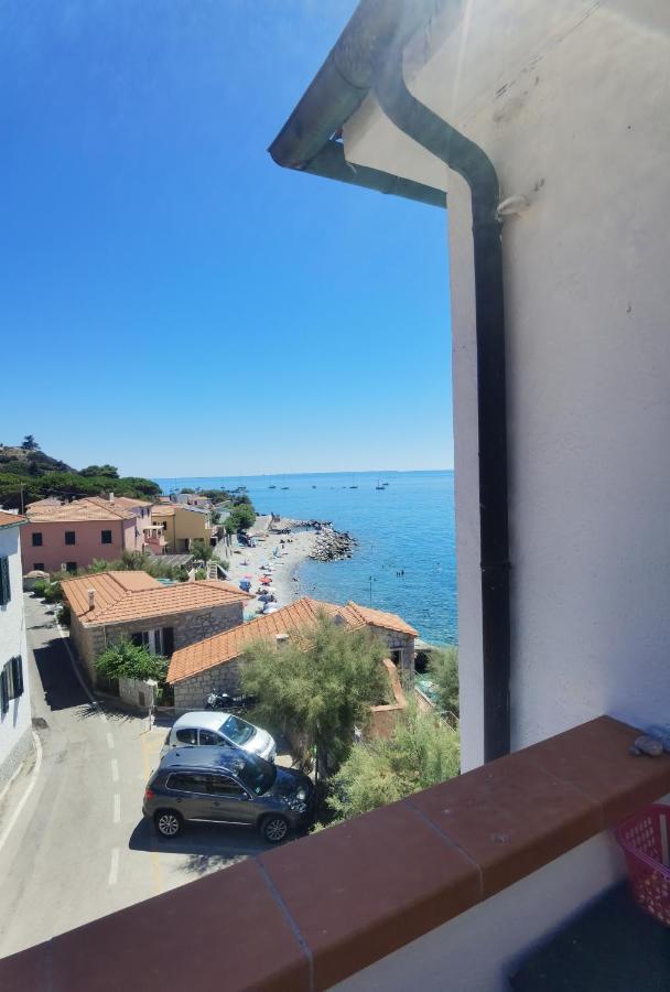 Appartamenti - Villa Mare Pomonte Buitenkant foto