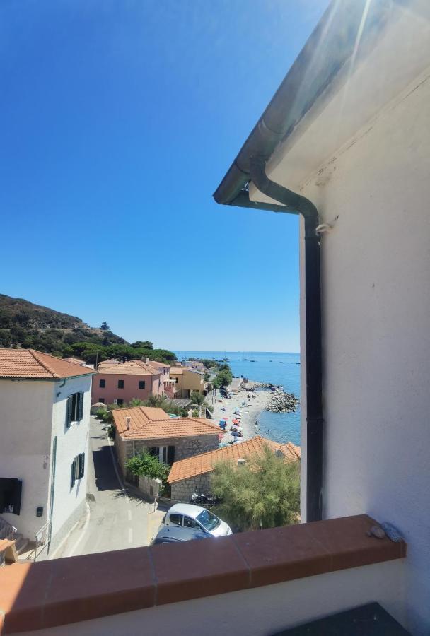 Appartamenti - Villa Mare Pomonte Buitenkant foto