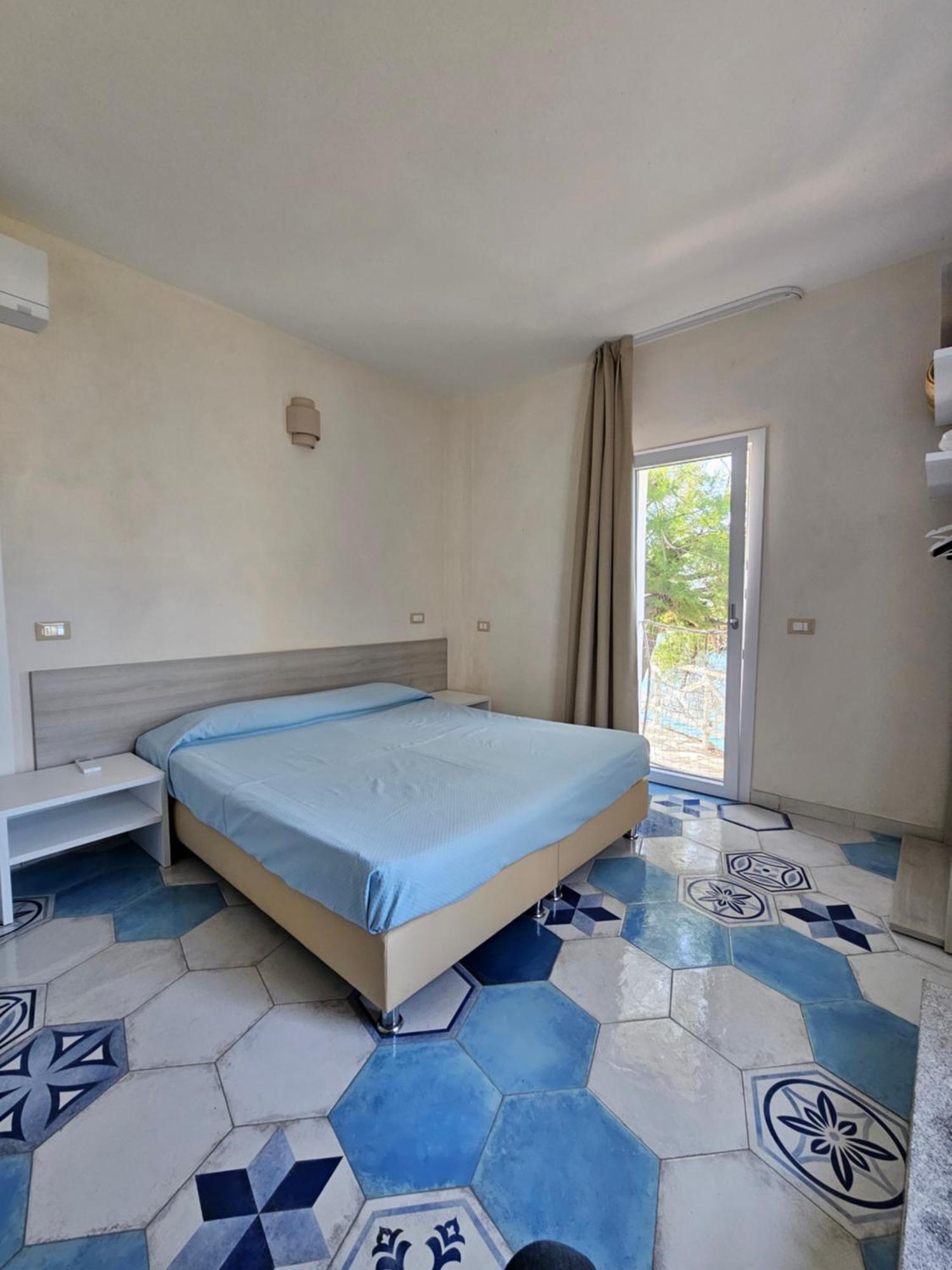 Appartamenti - Villa Mare Pomonte Buitenkant foto