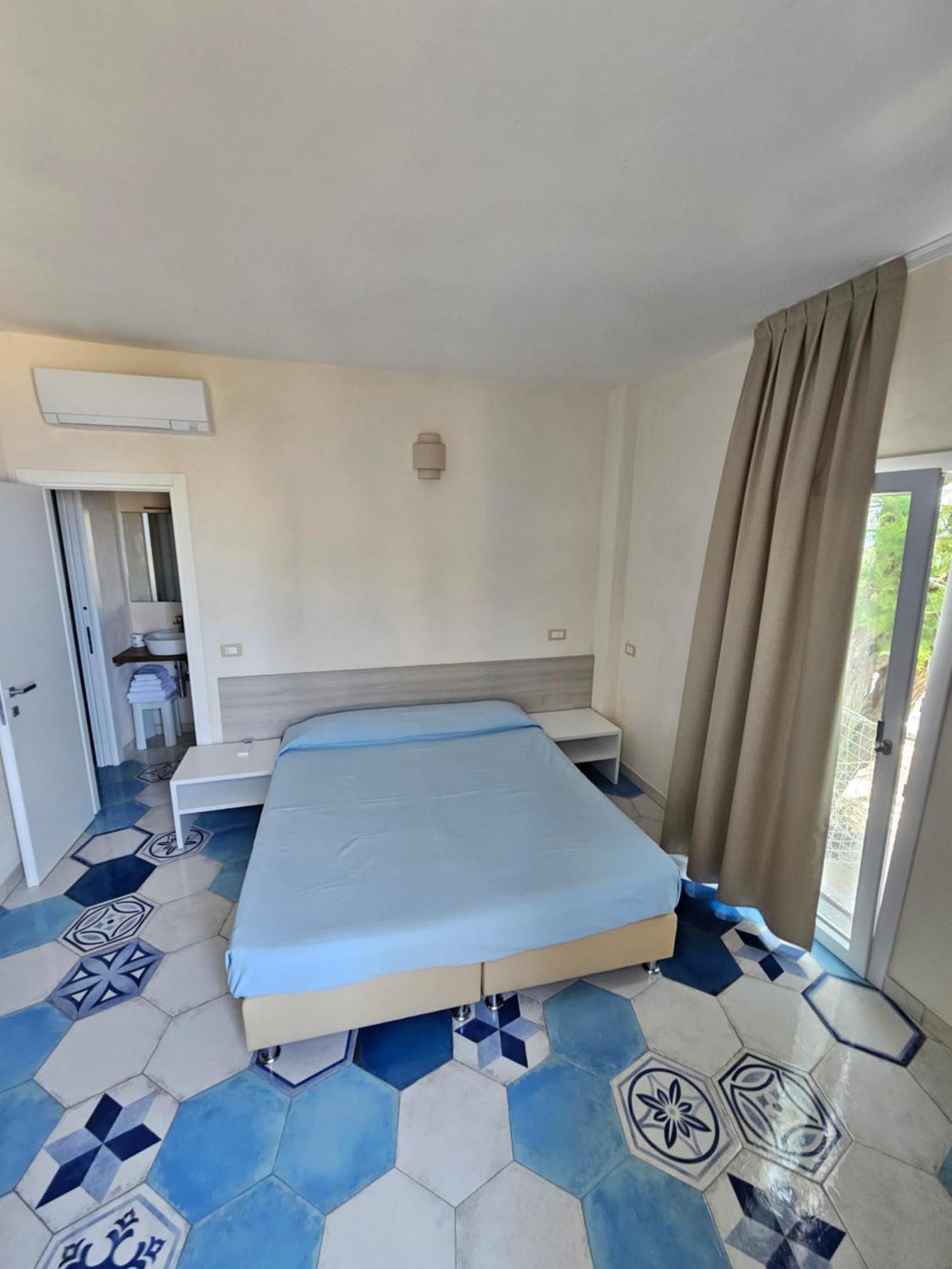 Appartamenti - Villa Mare Pomonte Buitenkant foto